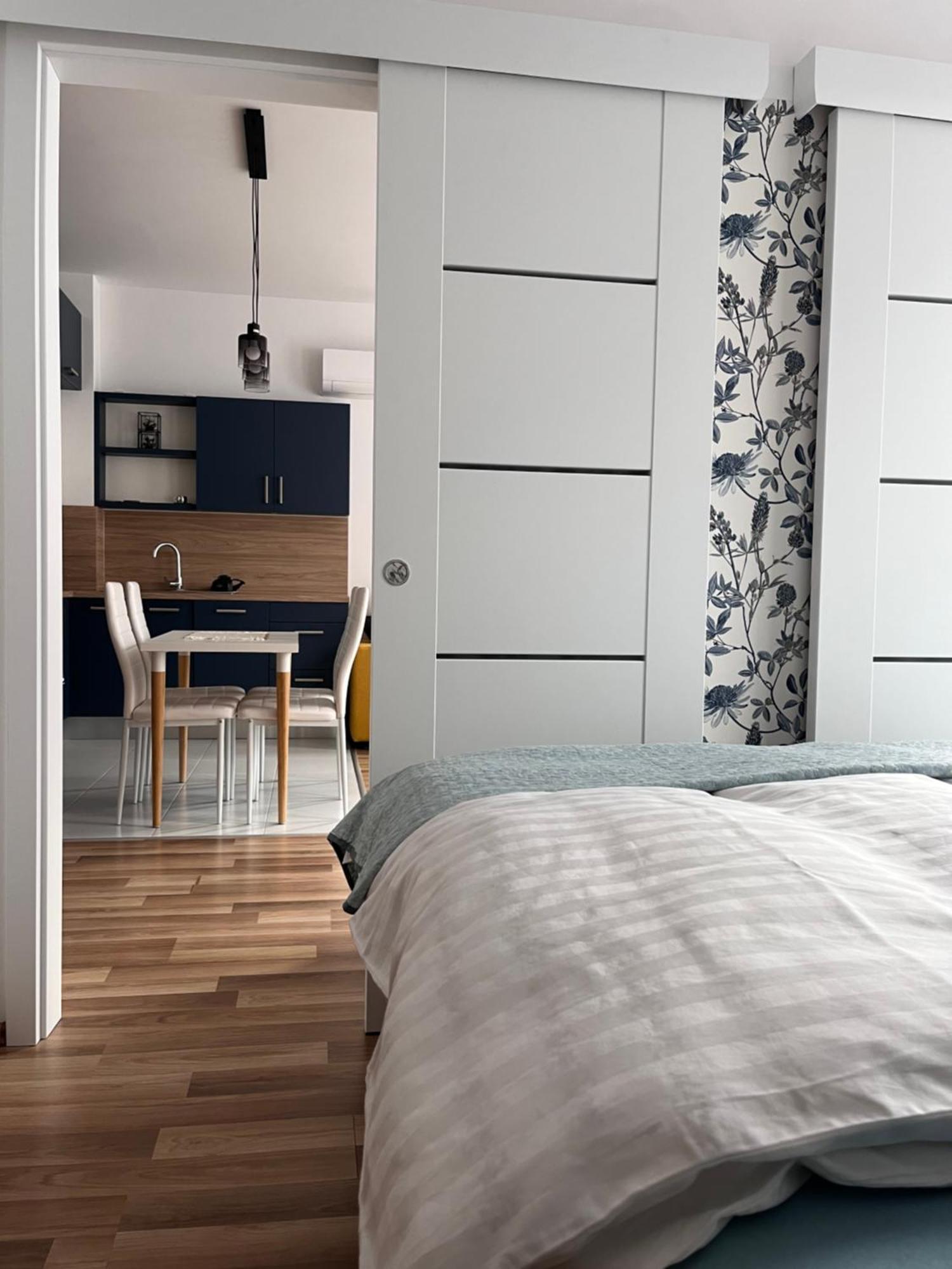 One Step Apartman - City Center With Self Check-In Szombathely Eksteriør bilde